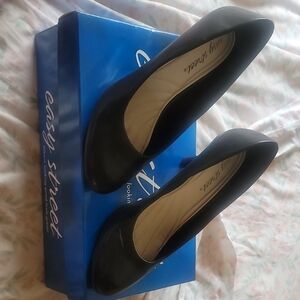 Easy Street Classic Black Heels